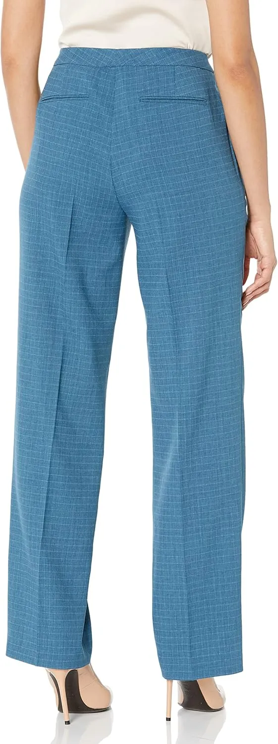 Women's Petite Jacket/Pant Suit