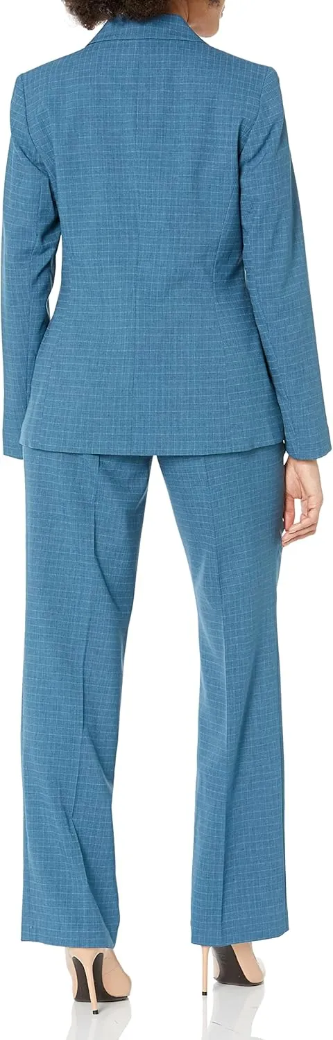 Women's Petite Jacket/Pant Suit